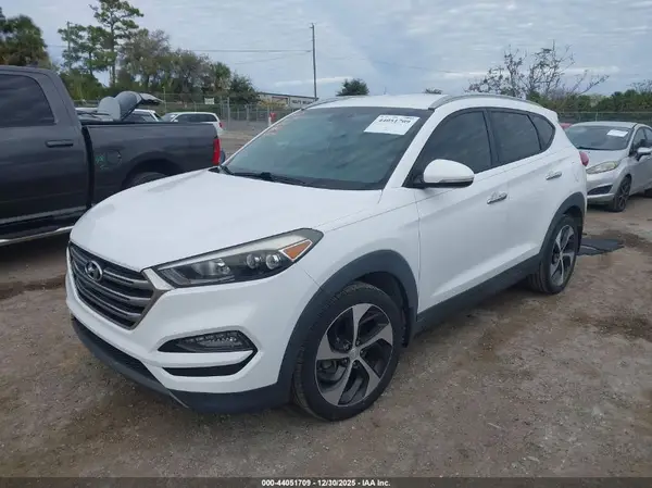KM8J33A29GU134310 2016 HYUNDAI TUCSON - Image 2
