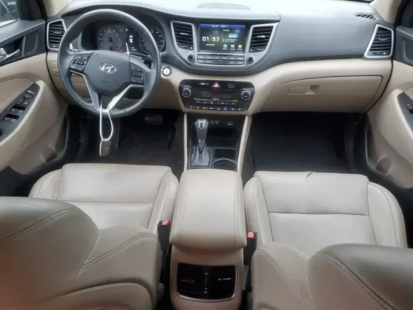KM8J33A29GU136767 2016 HYUNDAI TUCSON - Image 8
