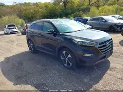 KM8J33A29GU141113 2016 HYUNDAI TUCSON