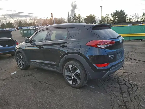KM8J33A29GU161054 2016 HYUNDAI TUCSON - Image 2