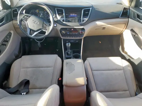 KM8J33A29GU161376 2016 HYUNDAI TUCSON - Image 8