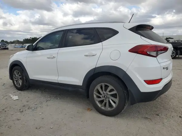 KM8J33A29GU164911 2016 HYUNDAI TUCSON - Image 2
