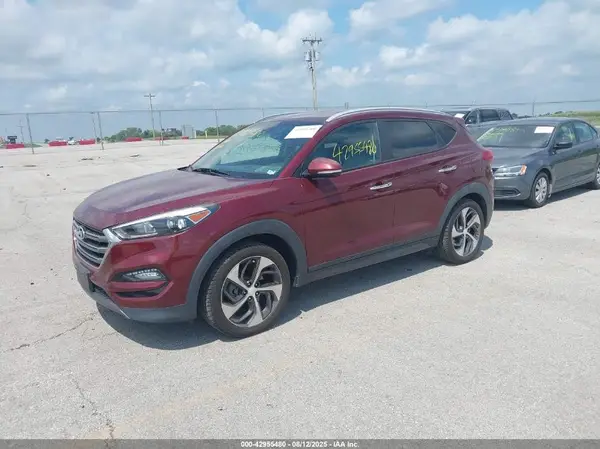 KM8J33A29GU179263 2016 HYUNDAI TUCSON - Image 2