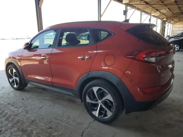 KM8J33A29GU195639 2016 HYUNDAI TUCSON - Image 2