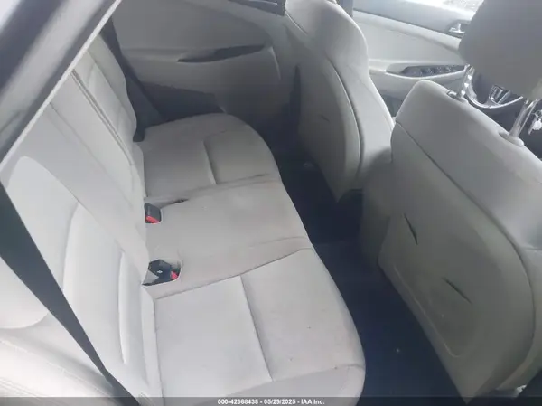 KM8J33A29GU198136 2016 HYUNDAI TUCSON - Image 8