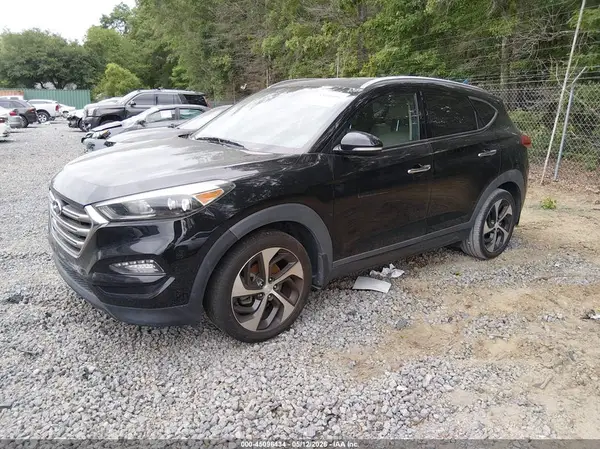 KM8J33A29GU207093 2016 HYUNDAI TUCSON - Image 2