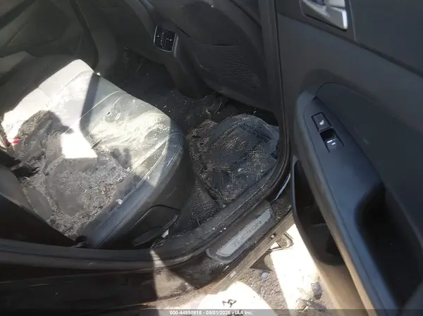 KM8J33A29GU209622 2016 HYUNDAI TUCSON - Image 8