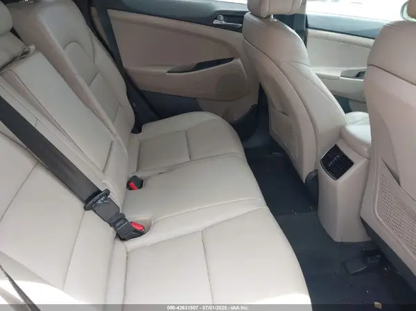 KM8J33A29GU216313 2016 HYUNDAI TUCSON - Image 8