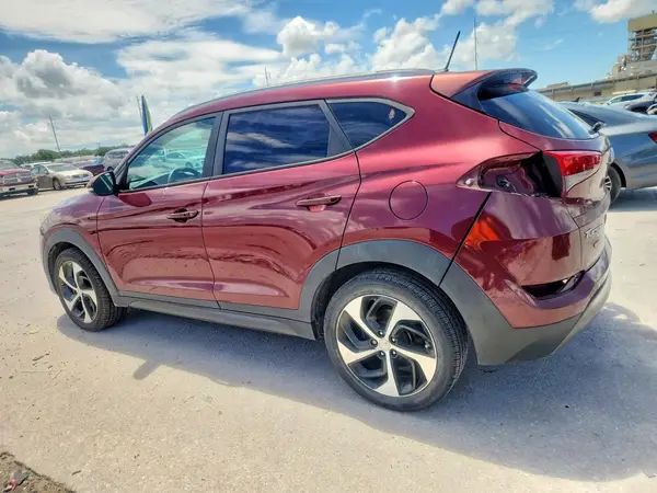 KM8J33A29GU224587 2016 HYUNDAI TUCSON - Image 2