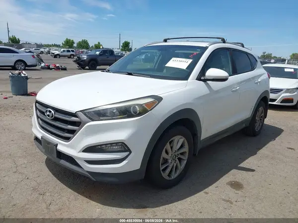 KM8J33A29GU227926 2016 HYUNDAI TUCSON - Image 2