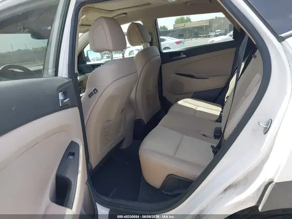 KM8J33A29GU227926 2016 HYUNDAI TUCSON - Image 8