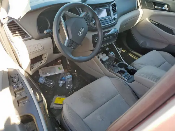 KM8J33A29GU233371 2016 HYUNDAI TUCSON - Image 8