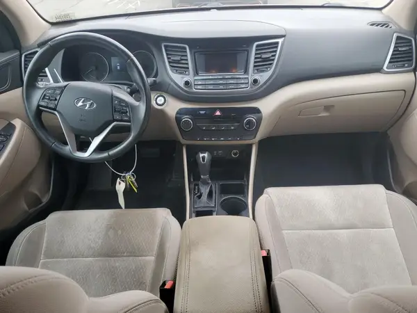 KM8J33A29GU250316 2016 HYUNDAI TUCSON - Image 8