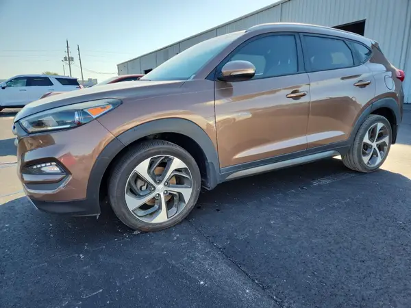 KM8J33A29GU251367 2016 HYUNDAI TUCSON - Image 1