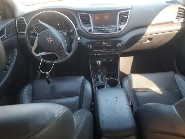 KM8J33A29GU251370 2016 HYUNDAI TUCSON - Image 8