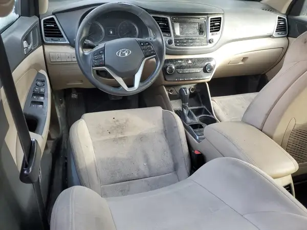 KM8J33A29HU280613 2017 HYUNDAI TUCSON - Image 8