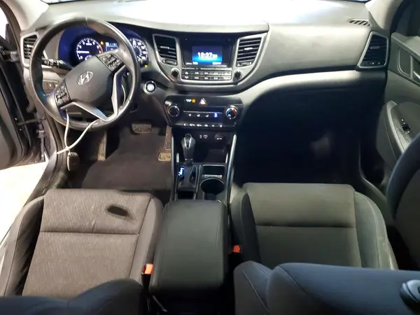 KM8J33A29HU284435 2017 HYUNDAI TUCSON - Image 8