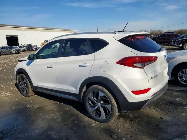 KM8J33A29HU289568 2017 HYUNDAI TUCSON - Image 2