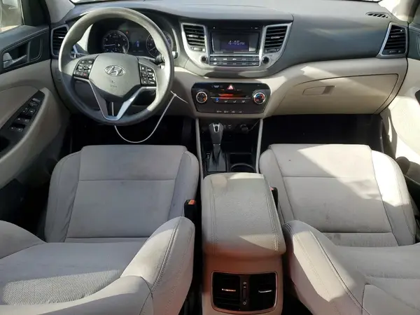 KM8J33A29HU297556 2017 HYUNDAI TUCSON - Image 8