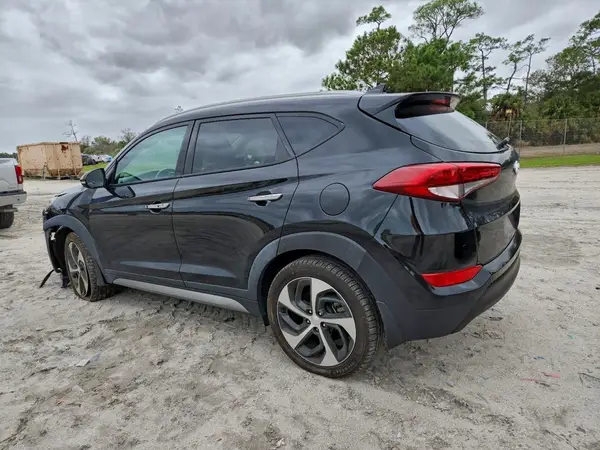 KM8J33A29HU321578 2017 HYUNDAI TUCSON - Image 2