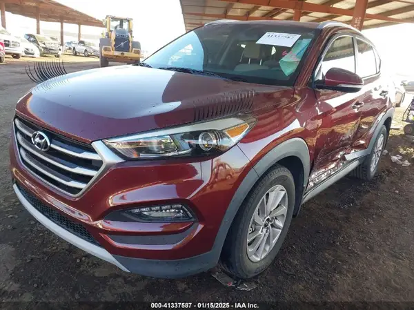 KM8J33A29HU325131 2017 HYUNDAI TUCSON - Image 2