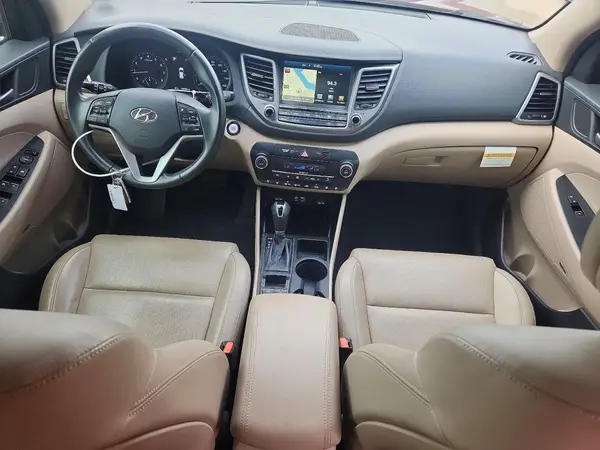 KM8J33A29HU337148 2017 HYUNDAI TUCSON - Image 8