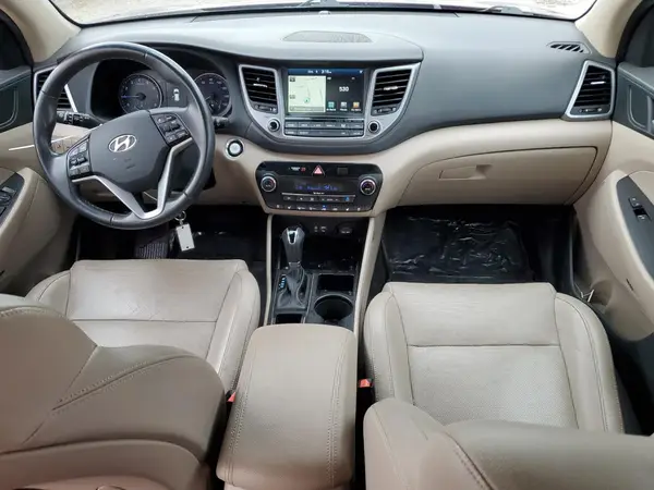 KM8J33A29HU340177 2017 HYUNDAI TUCSON - Image 8