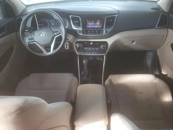 KM8J33A29HU356041 2017 HYUNDAI TUCSON - Image 8