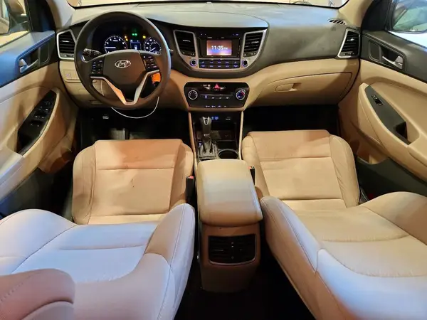 KM8J33A29HU367556 2017 HYUNDAI TUCSON - Image 8