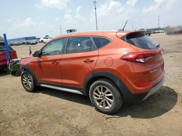 KM8J33A29HU369758 2017 HYUNDAI TUCSON - Image 2