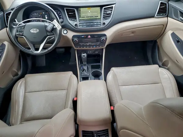 KM8J33A29HU371042 2017 HYUNDAI TUCSON - Image 8