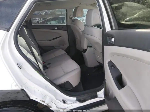KM8J33A29HU376452 2017 HYUNDAI TUCSON - Image 8