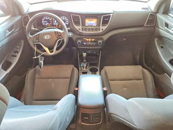 KM8J33A29HU377844 2017 HYUNDAI TUCSON - Image 8