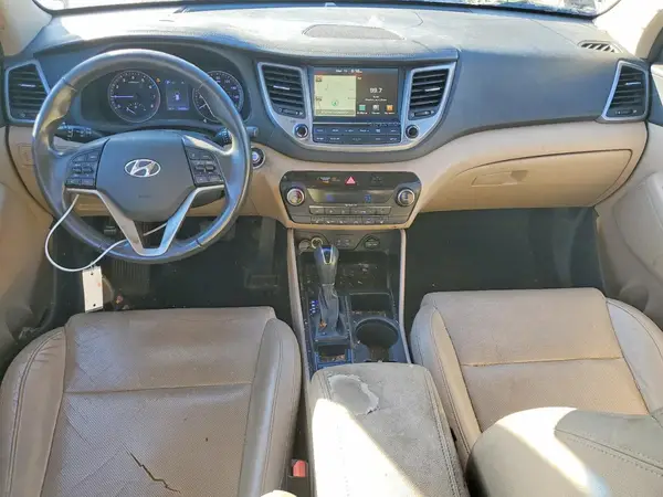 KM8J33A29HU379125 2017 HYUNDAI TUCSON - Image 8