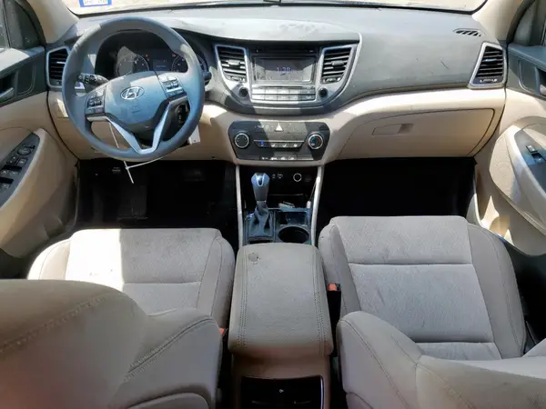 KM8J33A29HU385636 2017 HYUNDAI TUCSON - Image 8