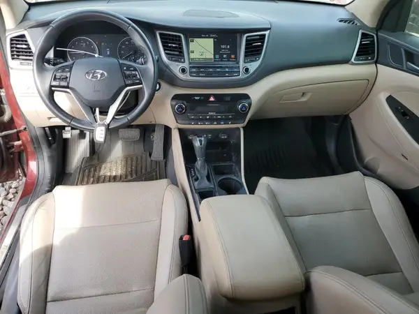 KM8J33A29HU388097 2017 HYUNDAI TUCSON - Image 8