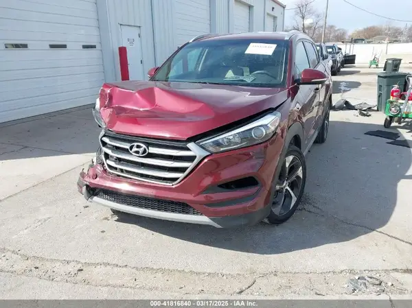 KM8J33A29HU390142 2017 HYUNDAI TUCSON - Image 2