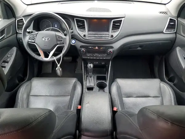 KM8J33A29HU413953 2017 HYUNDAI TUCSON - Image 8