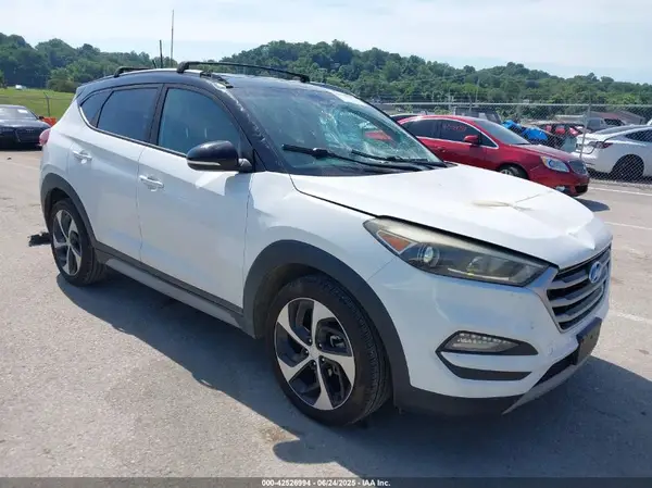 KM8J33A29HU424354 2017 HYUNDAI TUCSON - Image 1