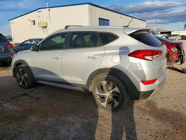 KM8J33A29HU442028 2017 HYUNDAI TUCSON - Image 2