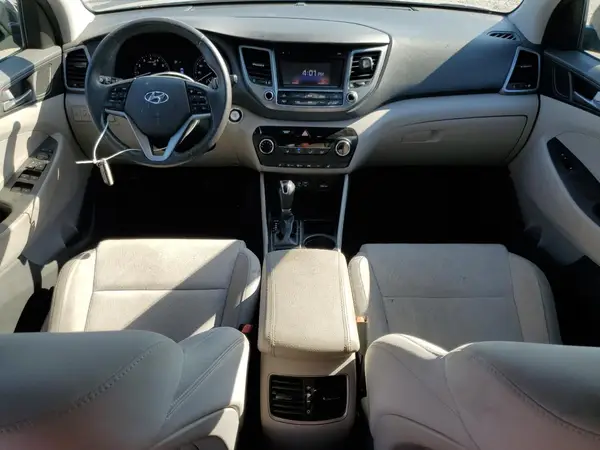 KM8J33A29HU462666 2017 HYUNDAI TUCSON - Image 8