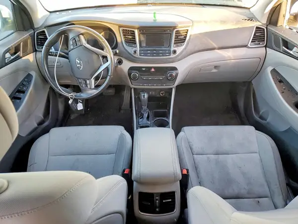 KM8J33A29HU470105 2017 HYUNDAI TUCSON - Image 8