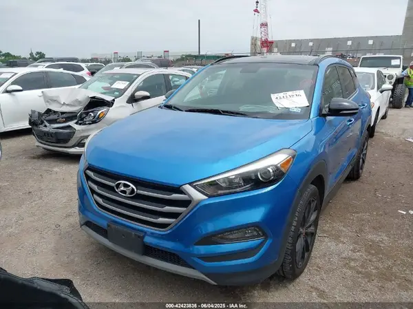 KM8J33A29HU472694 2017 HYUNDAI TUCSON - Image 2