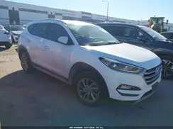 KM8J33A29HU474557 2017 HYUNDAI TUCSON