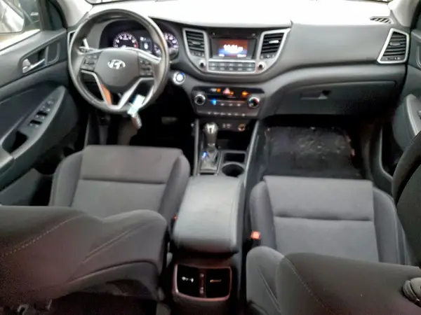 KM8J33A29HU478365 2017 HYUNDAI TUCSON - Image 8