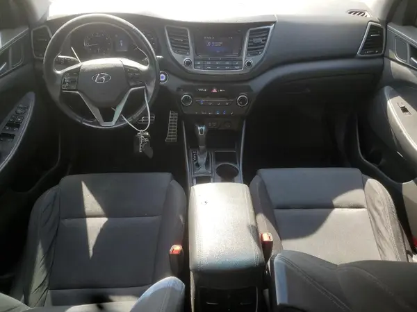 KM8J33A29HU521344 2017 HYUNDAI TUCSON - Image 8