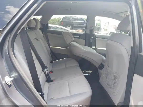 KM8J33A29HU525751 2017 HYUNDAI TUCSON - Image 8
