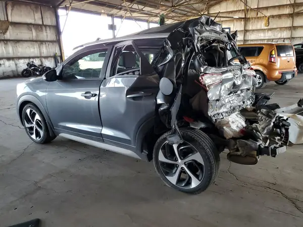 KM8J33A29HU527337 2017 HYUNDAI TUCSON - Image 2