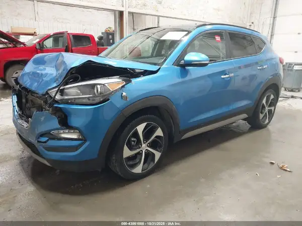 KM8J33A29HU531453 2017 HYUNDAI TUCSON - Image 2