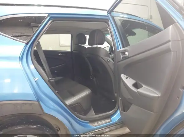 KM8J33A29HU531453 2017 HYUNDAI TUCSON - Image 8